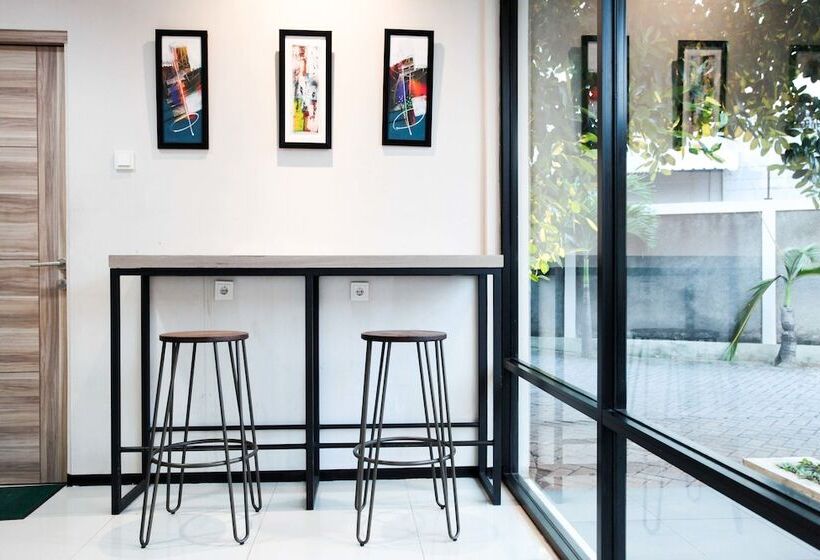 Hotel Legreen Suite Supomo