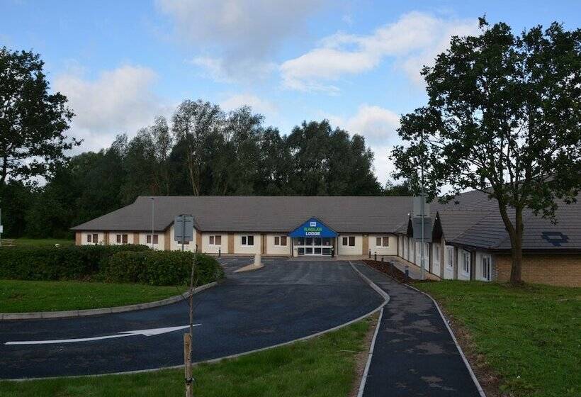 فندق Raglan Lodge