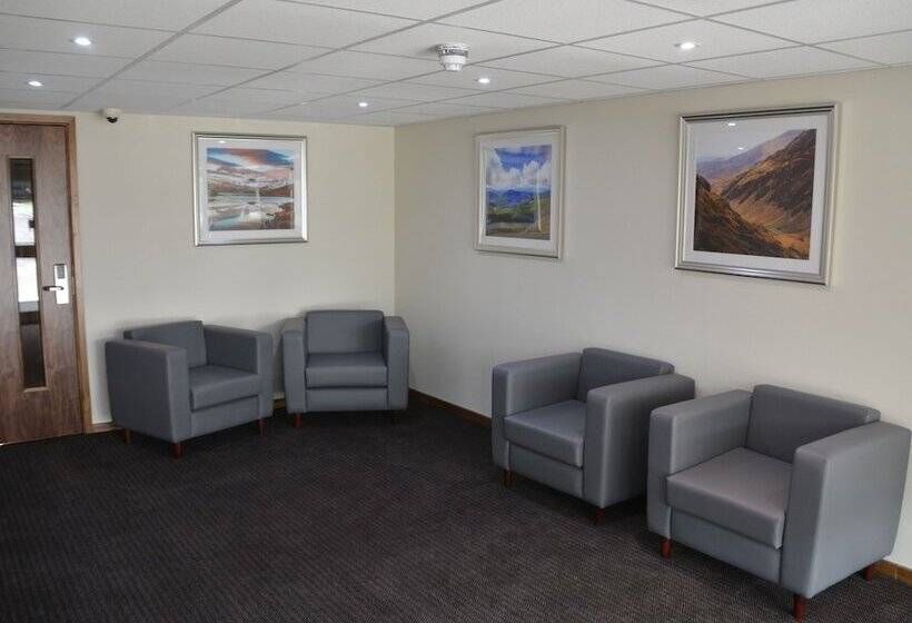 בית מלון כפרי Raglan Lodge