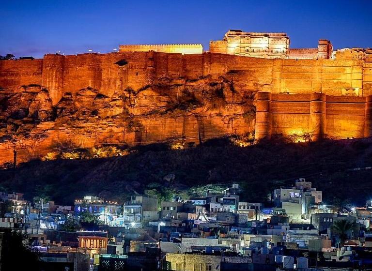 בית מלון כפרי Spot On 41885 Royal Heritage Guest House