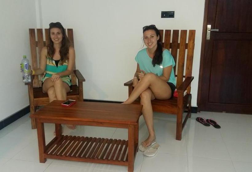 Отель Sea Lagoon Beach