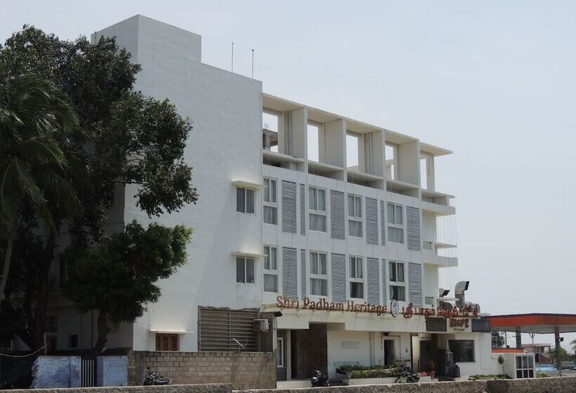 호텔 Shri Padham Heritage