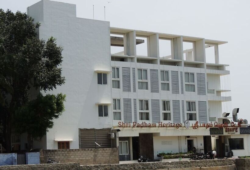 호텔 Shri Padham Heritage