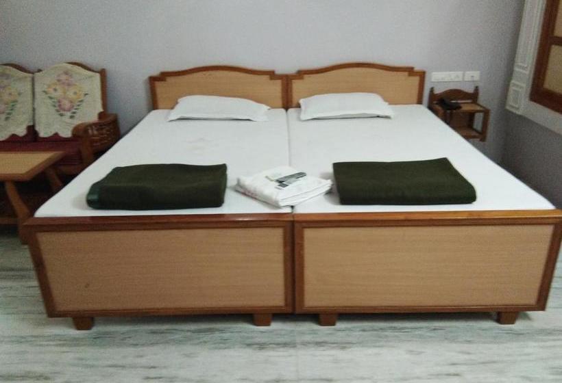 Отель Sivamurugan