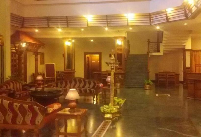 ホテル Srichackra International