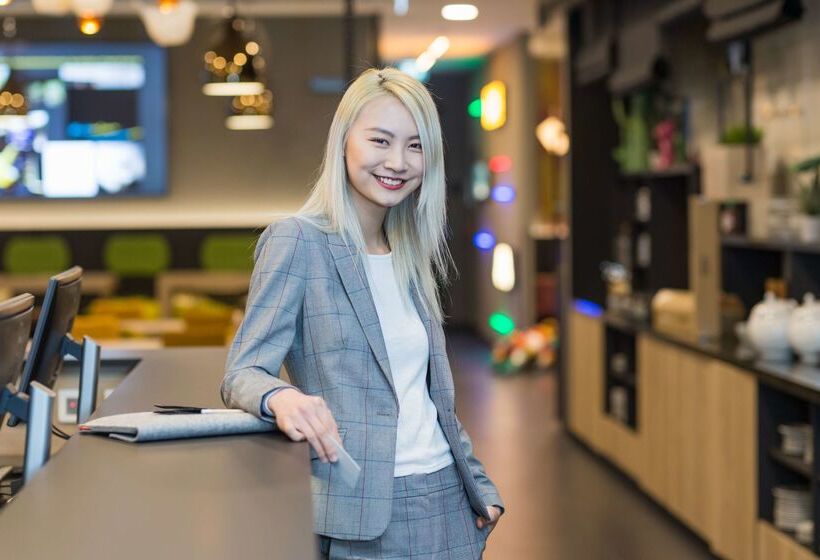 هتل Holiday Inn   The Niu, Cobbles Essen, An Ihg