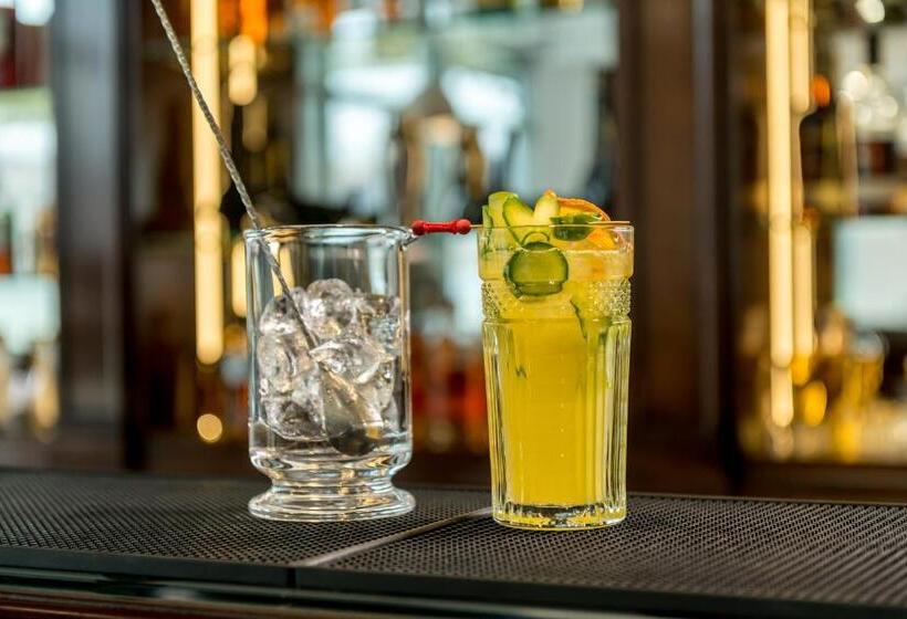 בית מלון כפרי Theodora Golf Club