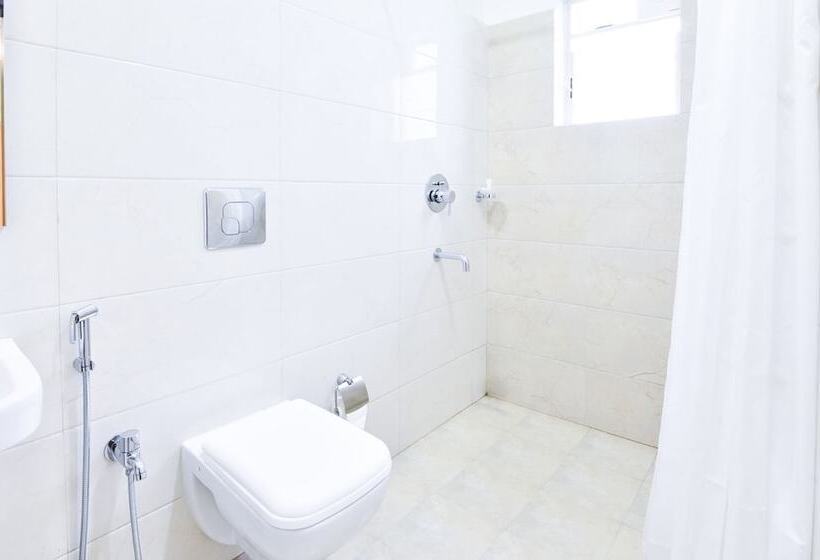 Отель Treebo King S Court Chandrasekharpur