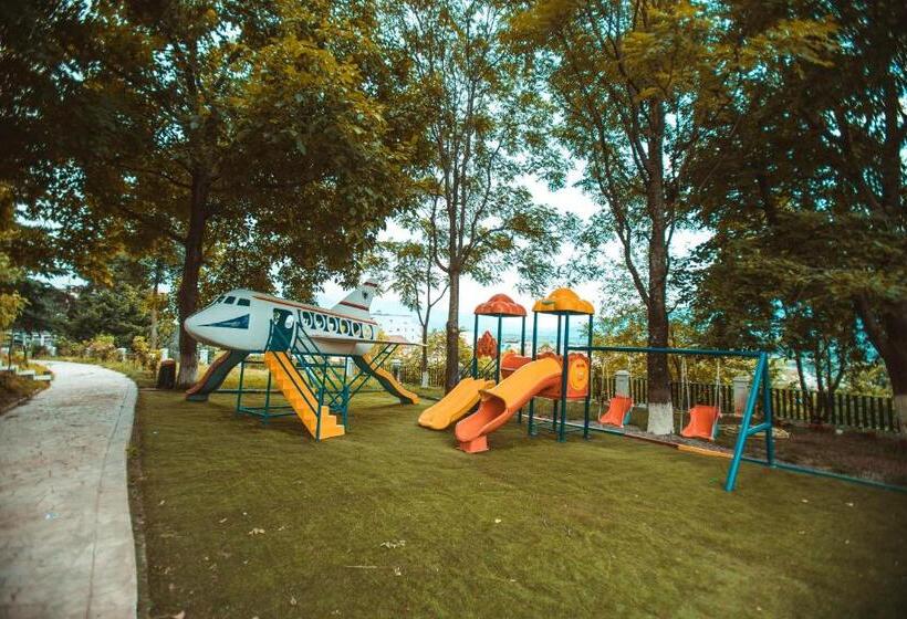 בית מלון כפרי Turizem Shkelzeni