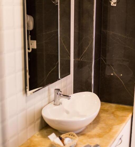 בית מלון כפרי Turizem Shkelzeni