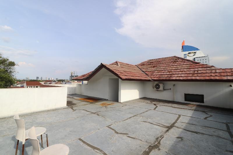 בית מלון כפרי Uptown Residence Syariah Pondok Pinang