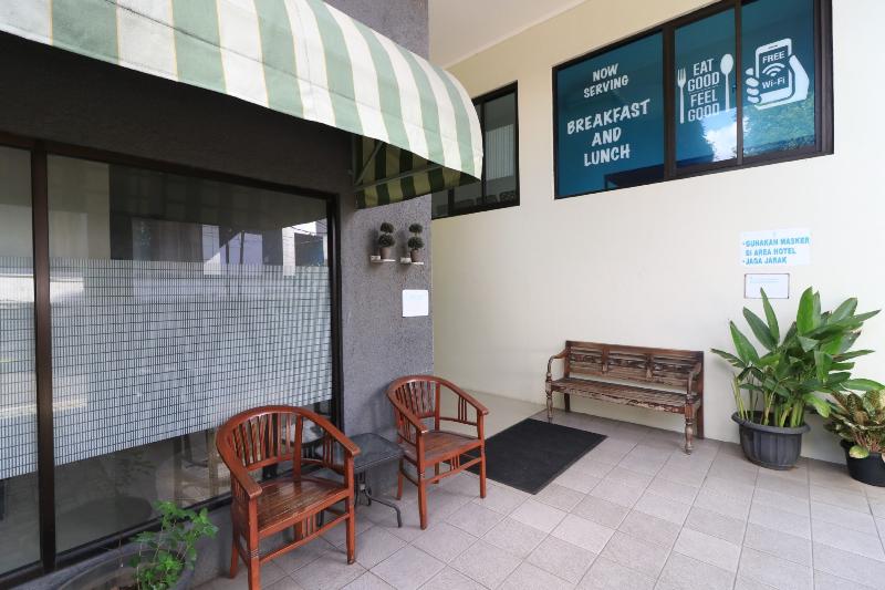 בית מלון כפרי Uptown Residence Syariah Pondok Pinang