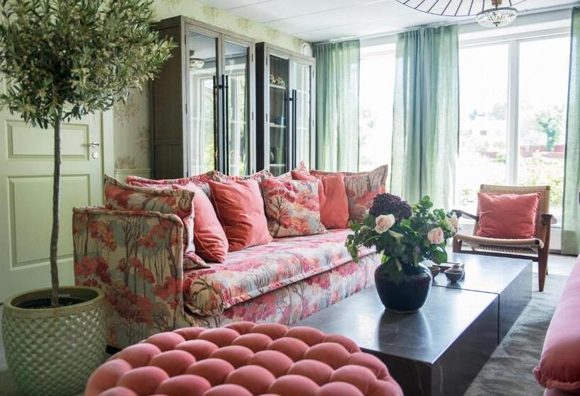 Отель Villa Alma