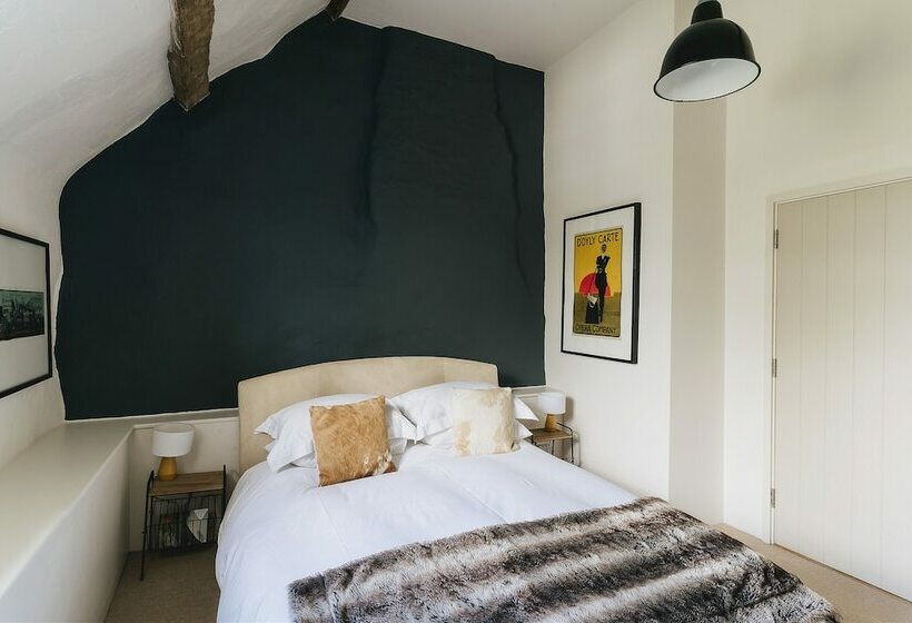 בית מלון כפרי Weeke Barton