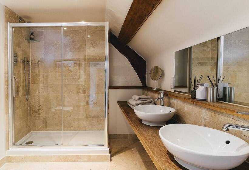 בית מלון כפרי Weeke Barton