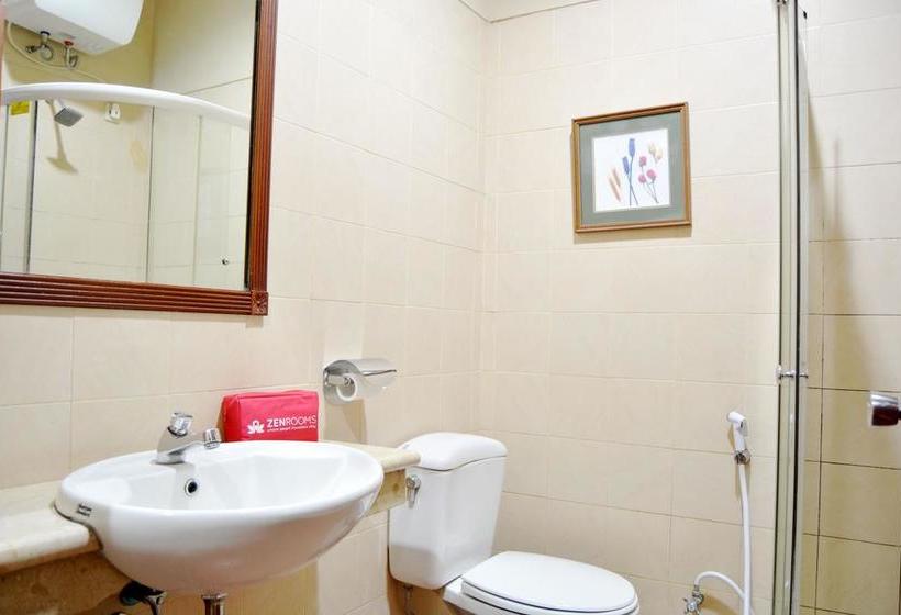 Отель Zen Rooms Basic Cipanas Km.78