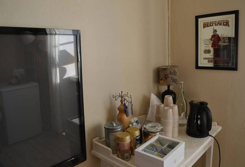 Lilla Hotellet Bed & Breakfast I Alingsås