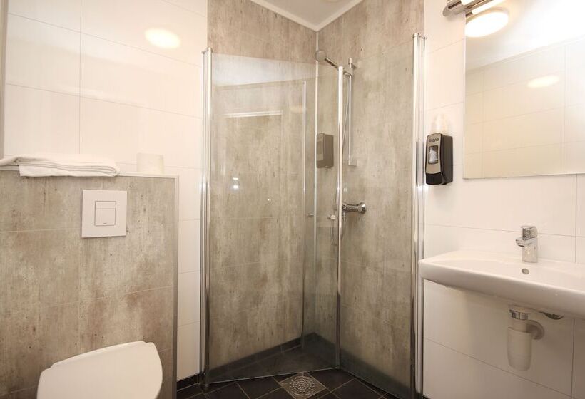 مُتل Napoli Resturant & Hotell As