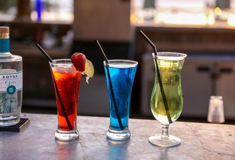 O Beach Hotel & Resort