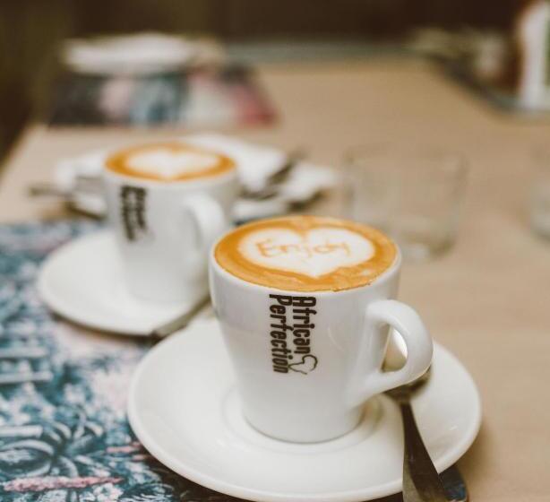 هاستل Aloe Again