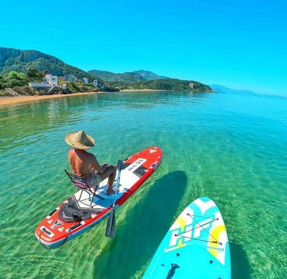 هاستل Plage D Or