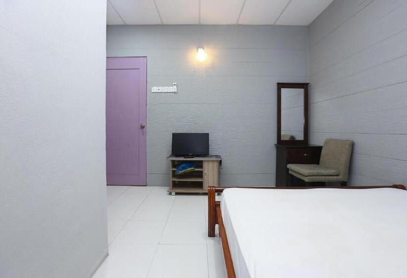 旅馆 Spot On 89796 D Noor Budget Inn