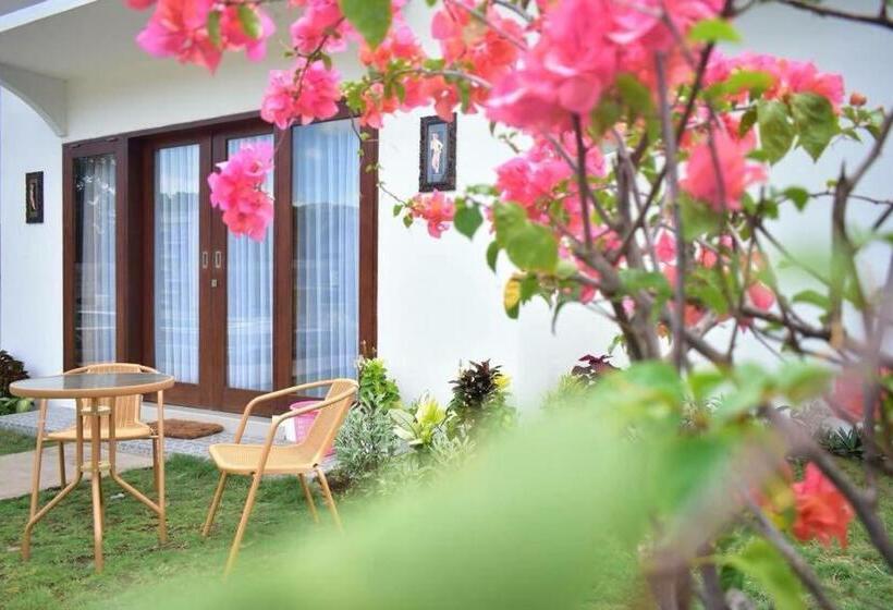 הוסטל The Barari Villas