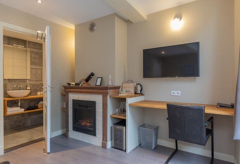 ベッドアンドブレックファースト Exlibris Boutique