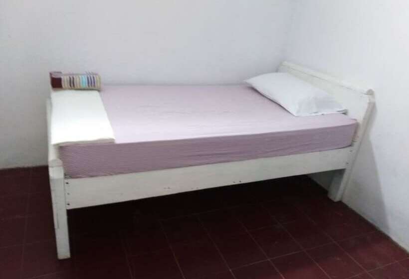 민박 Hostel Papagayo