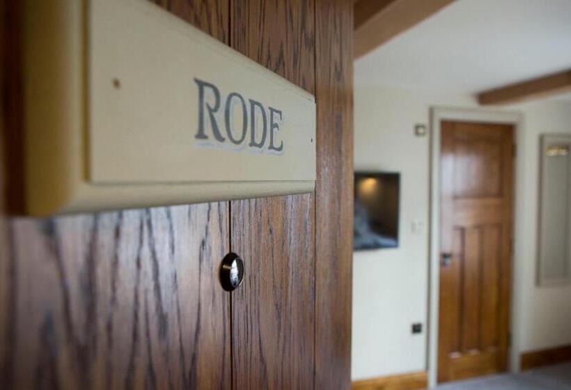 צימר The Legh Arms Prestbury