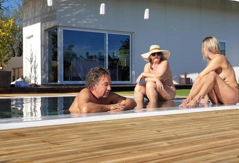 Bed and Breakfast Vilapura Naturism