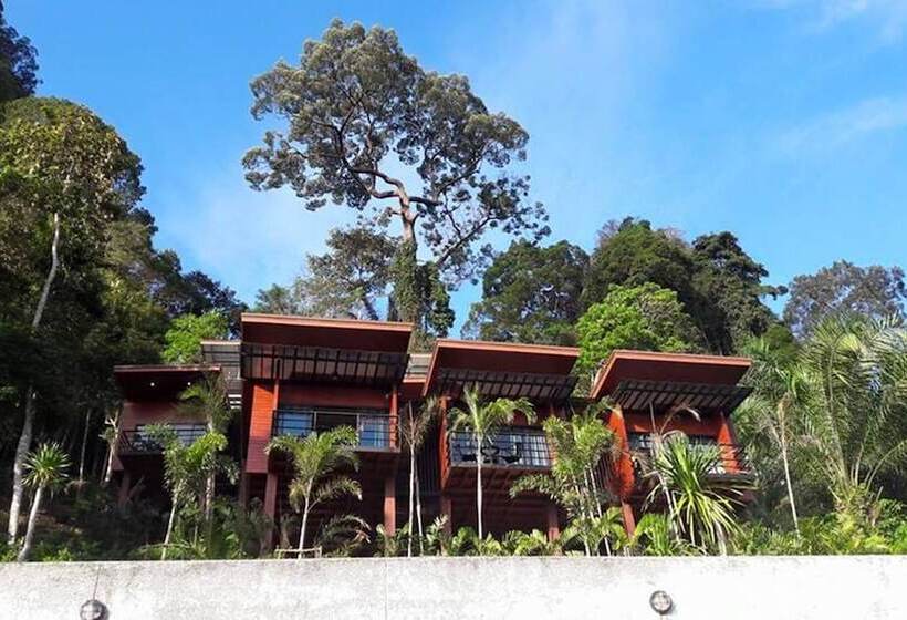 Blue Mountain Phangnga Resort