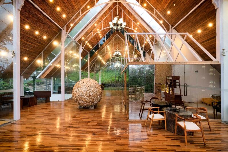 Elixir Hills Suites Resort And Spa