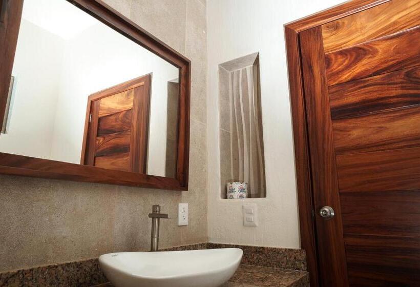 Отель Aurora Resort