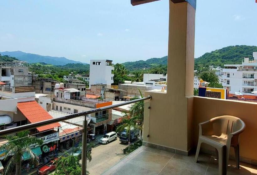 Отель Aurora Resort