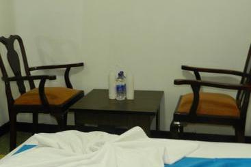 هتل Eeescart Resort Nuwaraeliya