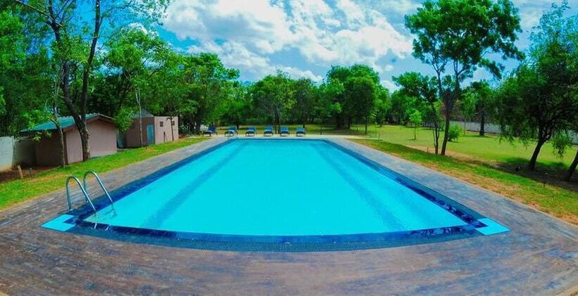 Отель Eighth Wonder Resort