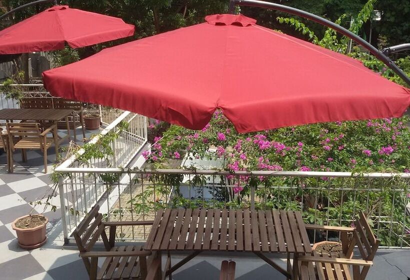 酒店 Front One Boutique Baluran Malang