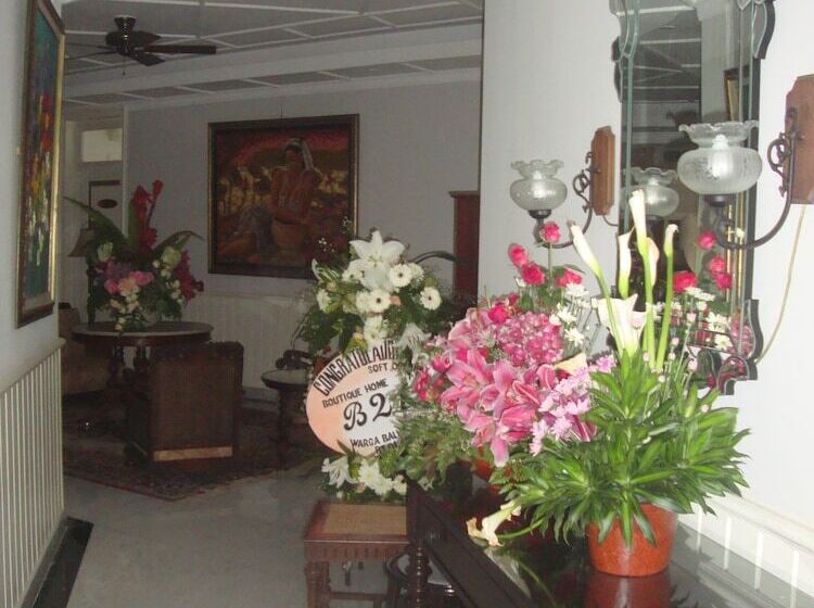 酒店 Front One Boutique Baluran Malang