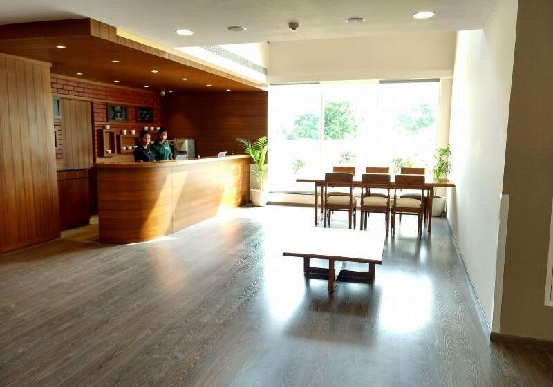 בית מלון כפרי Ginger  Lucknow