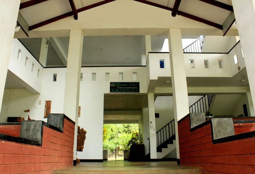 Отель Green Hut Nature Resort