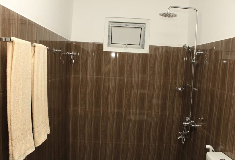 Отель Green Hut Nature Resort