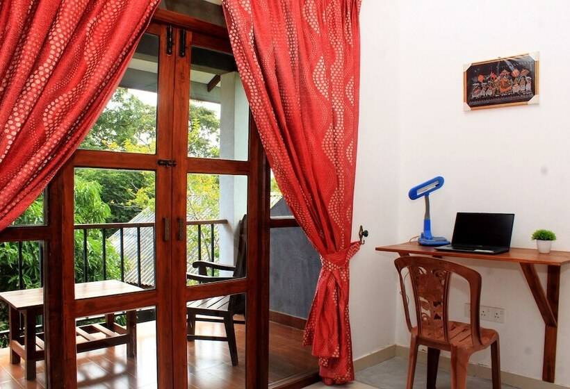 Отель Green Hut Nature Resort