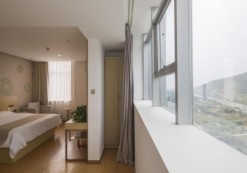 בית מלון כפרי Greentree Inn Chengde Shuangluan District Xinhui Wan Business