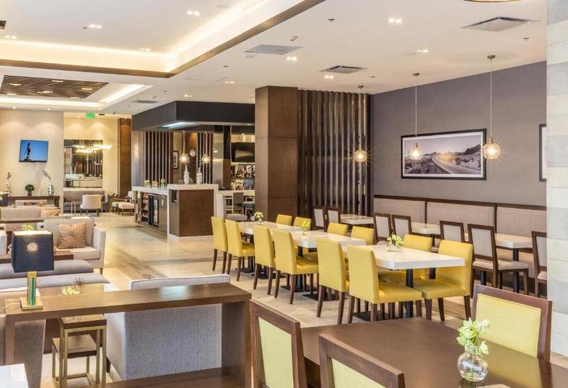 فندق Hampton Inn By Hilton Tijuana