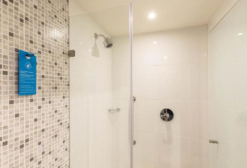 בית מלון כפרי Hampton Inn By Hilton Tijuana