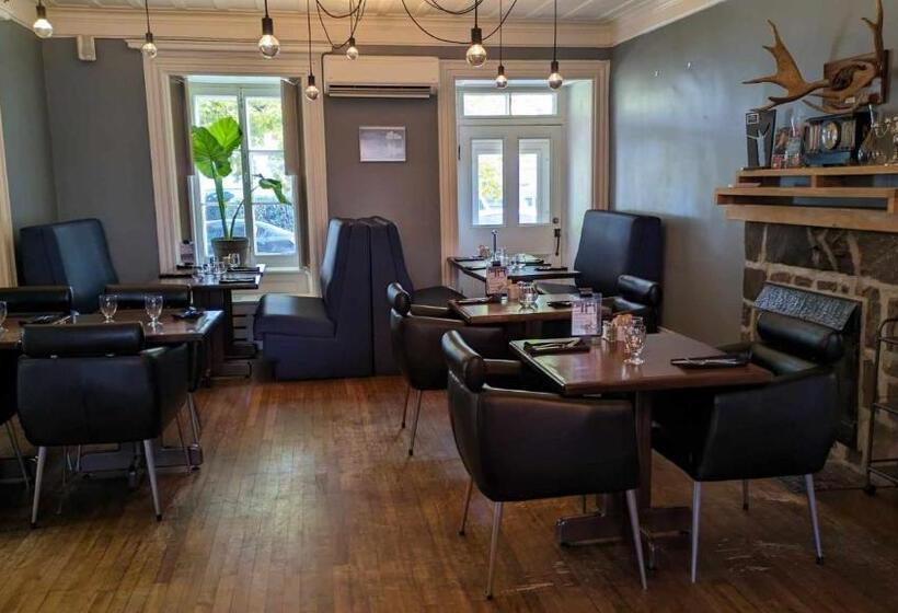 酒店 La Maison Rousseau