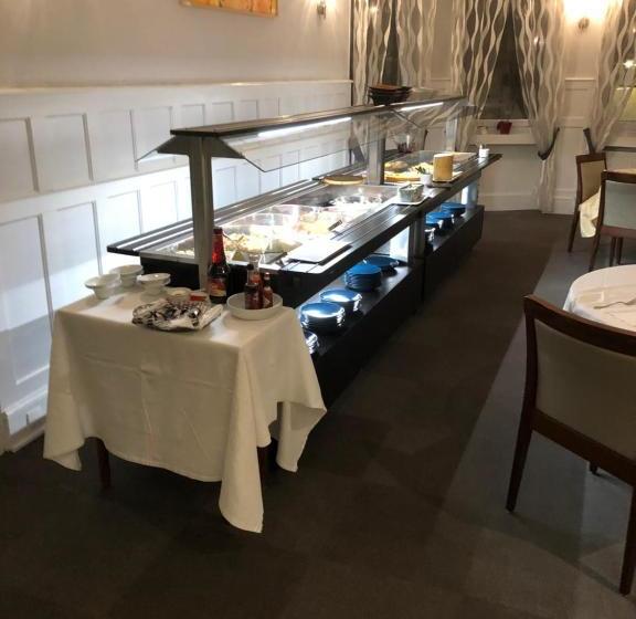 Отель Les Ambassadeurs