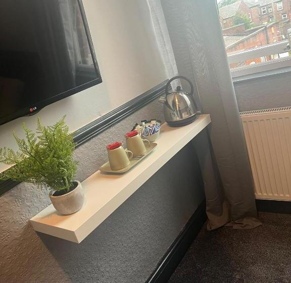 Отель Letting Rooms @ Charles Dickens