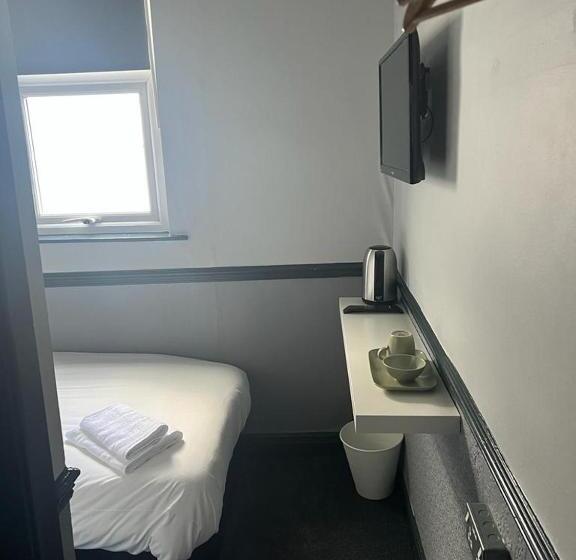 Отель Letting Rooms @ Charles Dickens